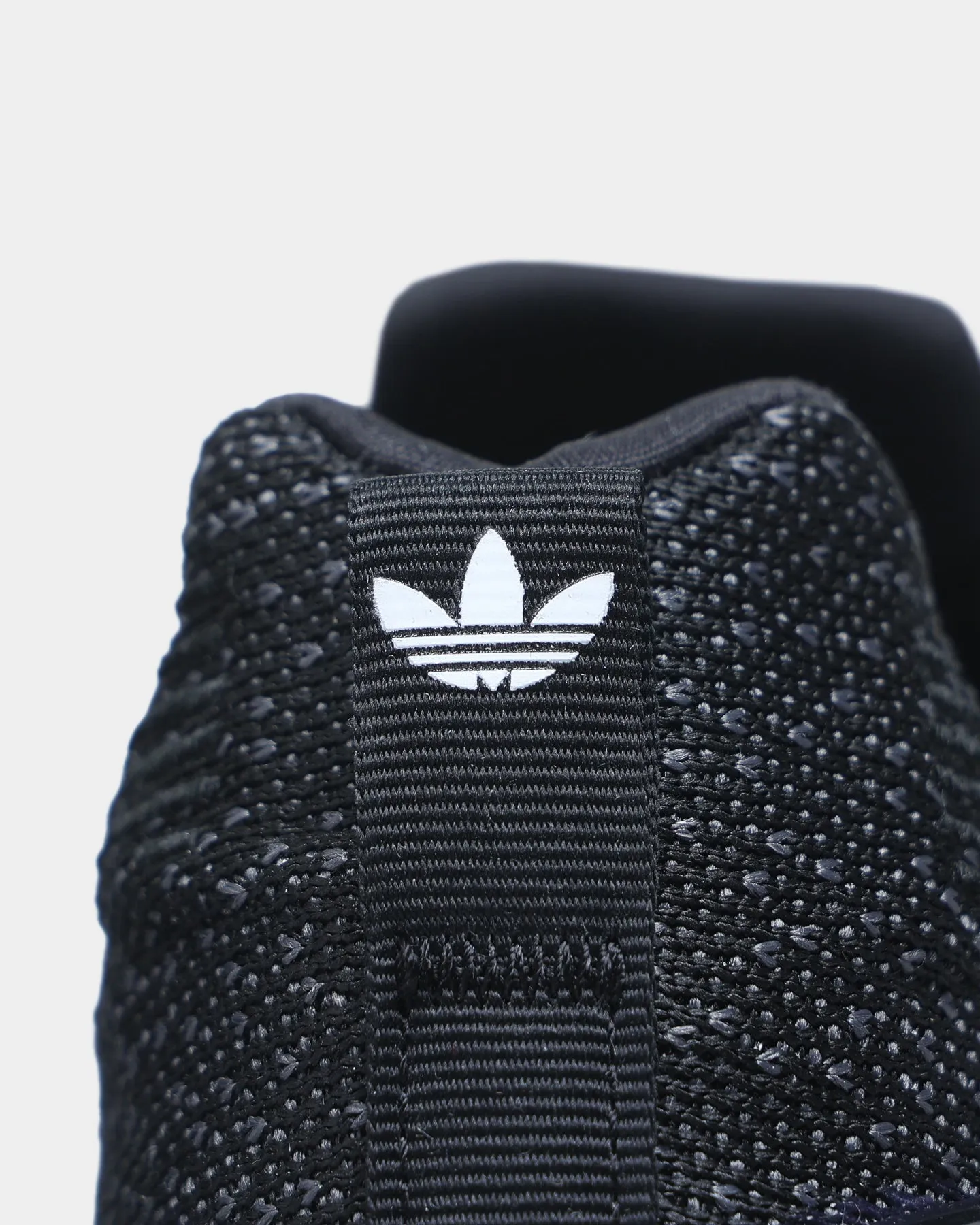 Adidas Swift Run 22 Core Black/Cloud White/Grey Five