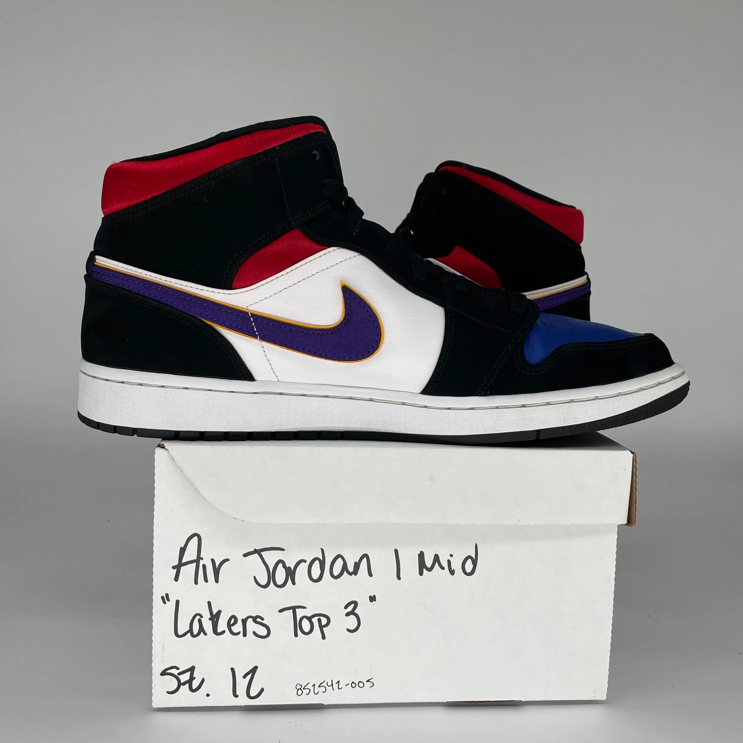 AIR JORDAN 1 MID LAKERS TOP 3 SIZE 12 852542-005