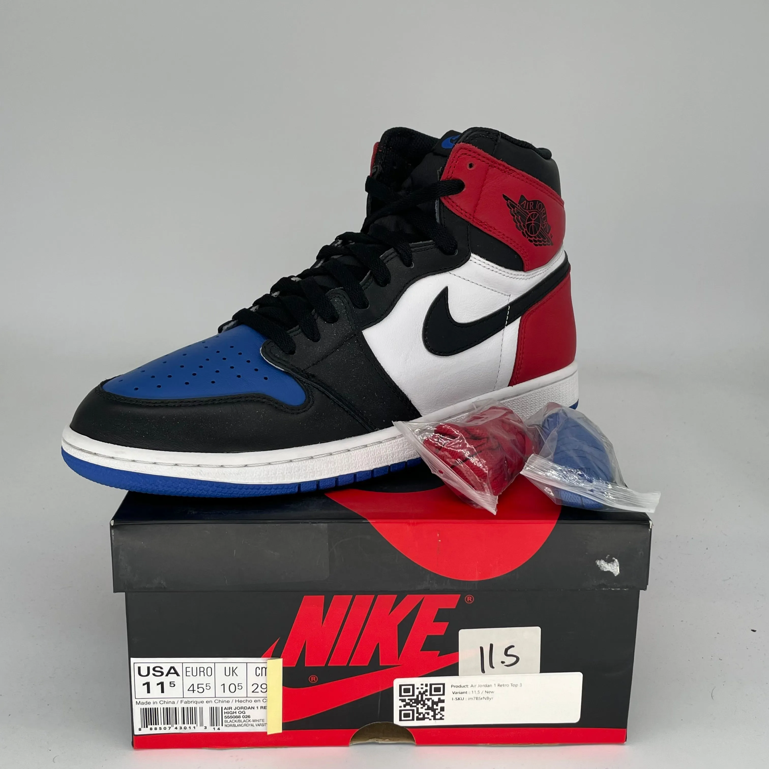 AIR JORDAN 1 TOP 3 SIZE 11.5 555088-026