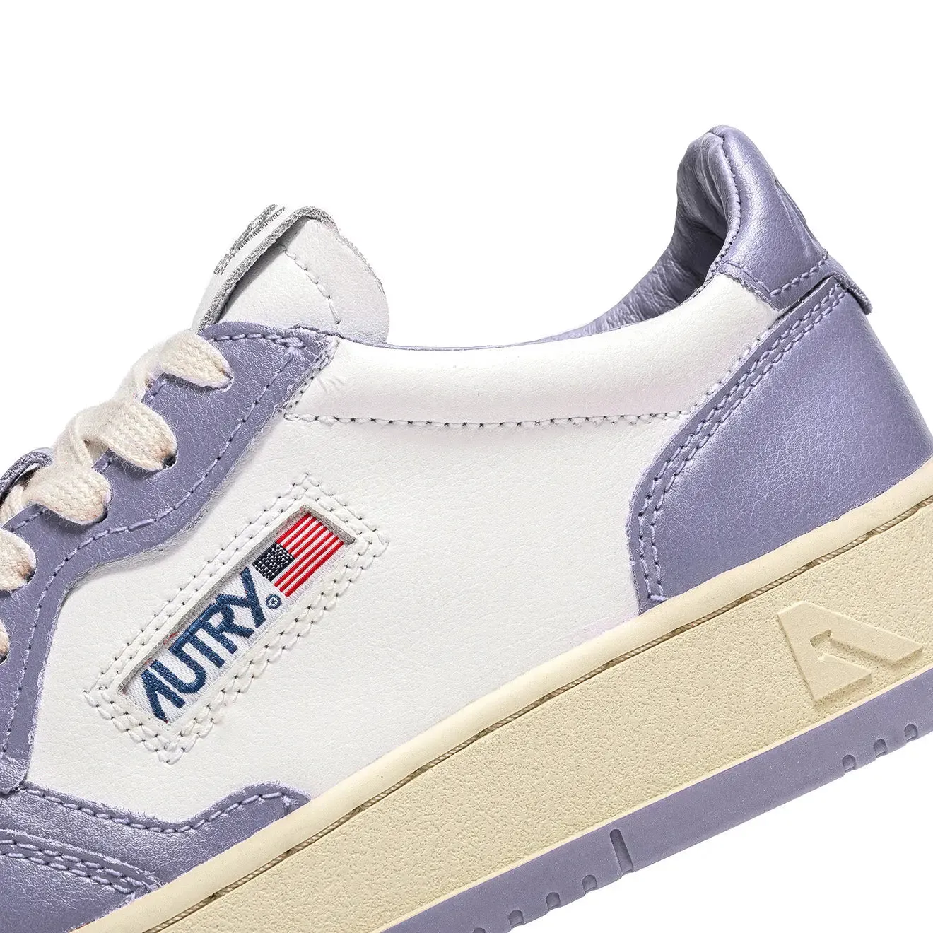 Autry Womens Medalist Low Trainers White / Lavender