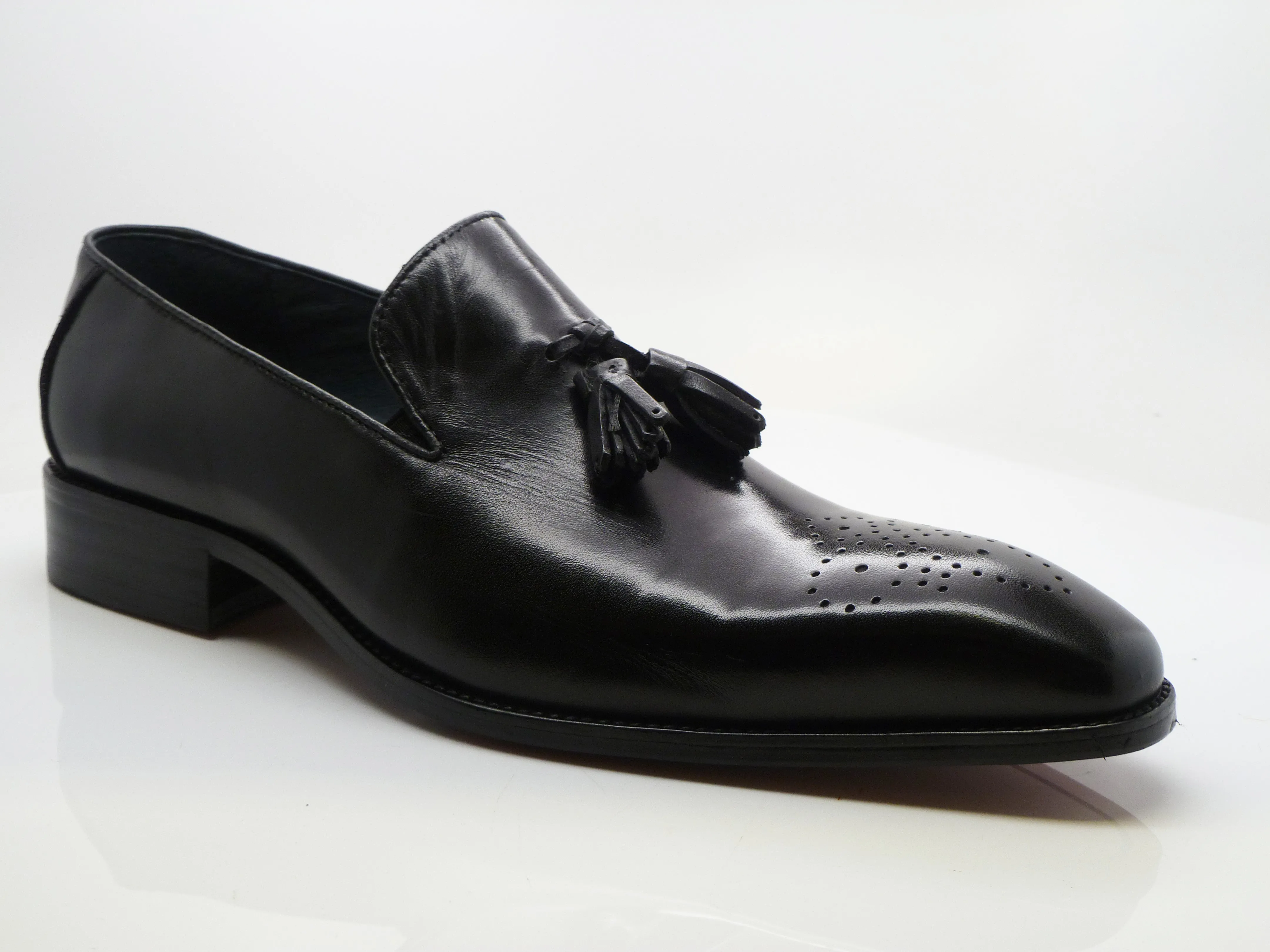 Burnished Calfskin Tasseled Loafer Black