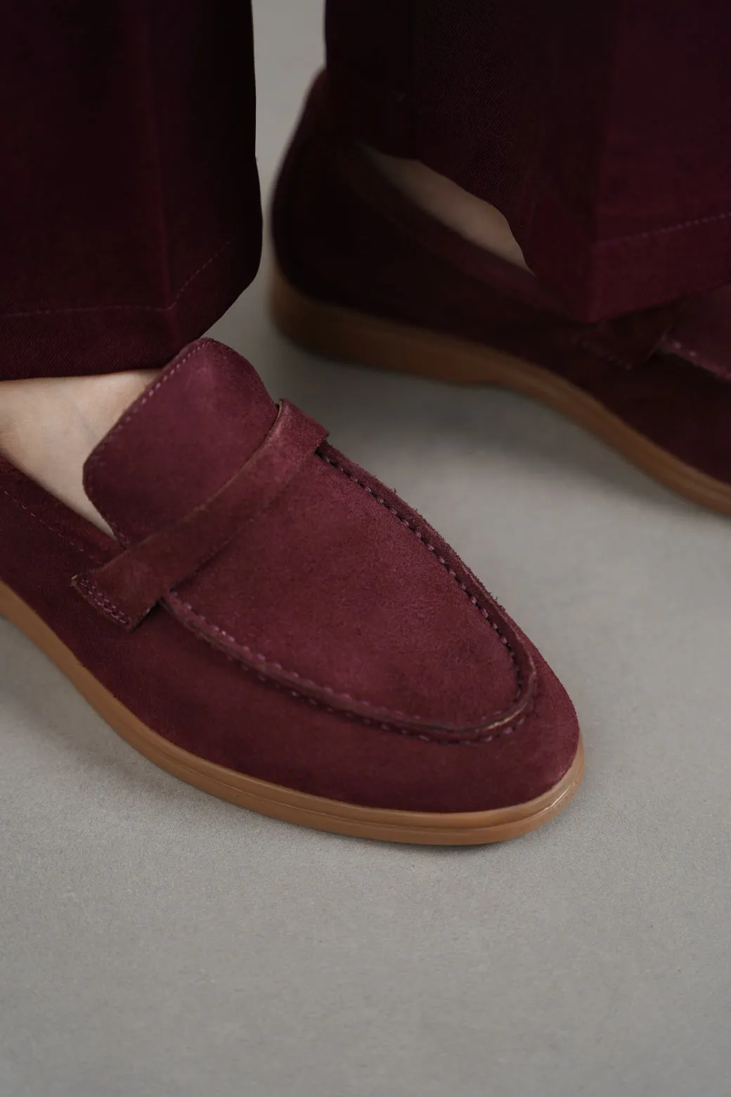 CLASSIC LEATHER LOAFERS