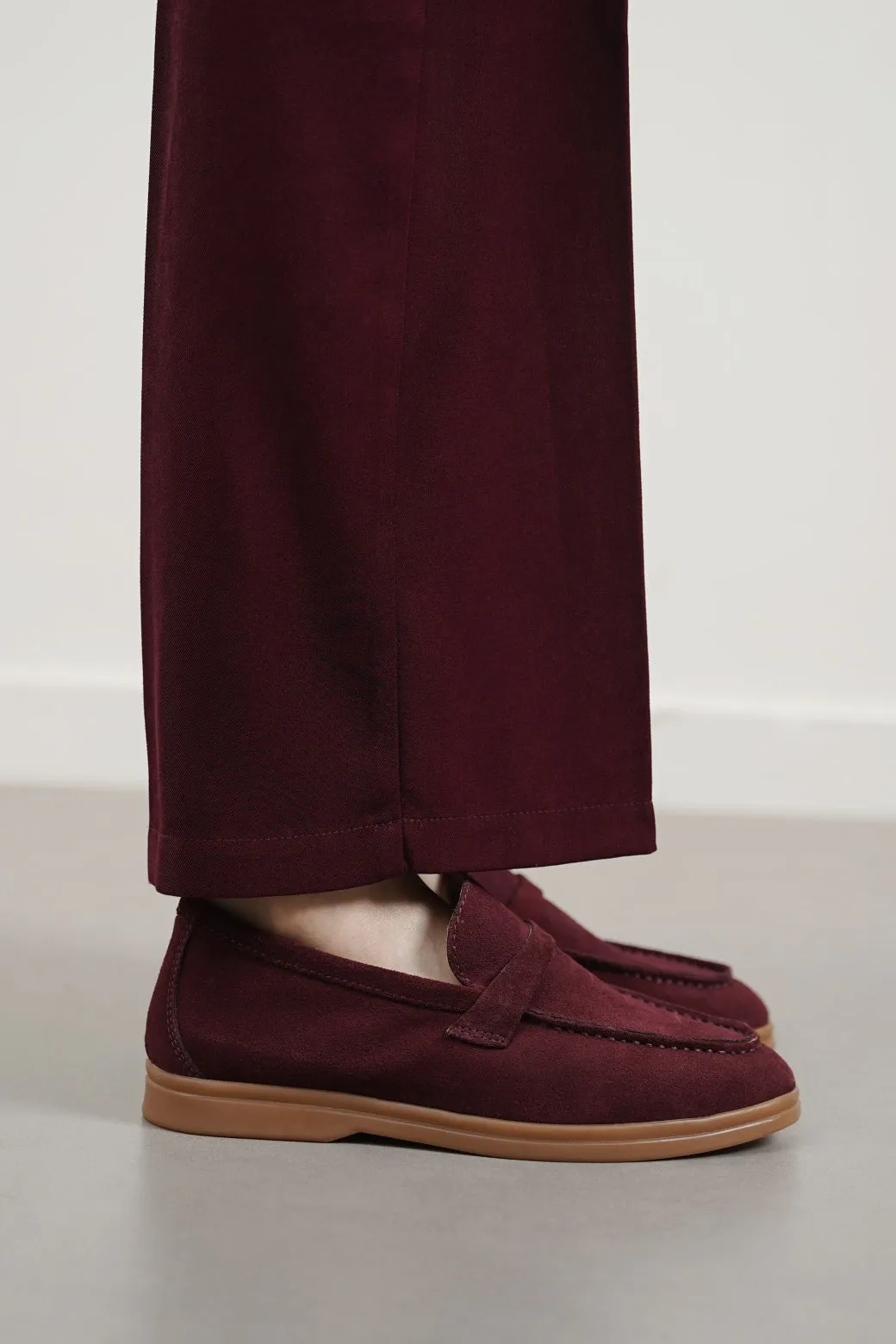CLASSIC LEATHER LOAFERS