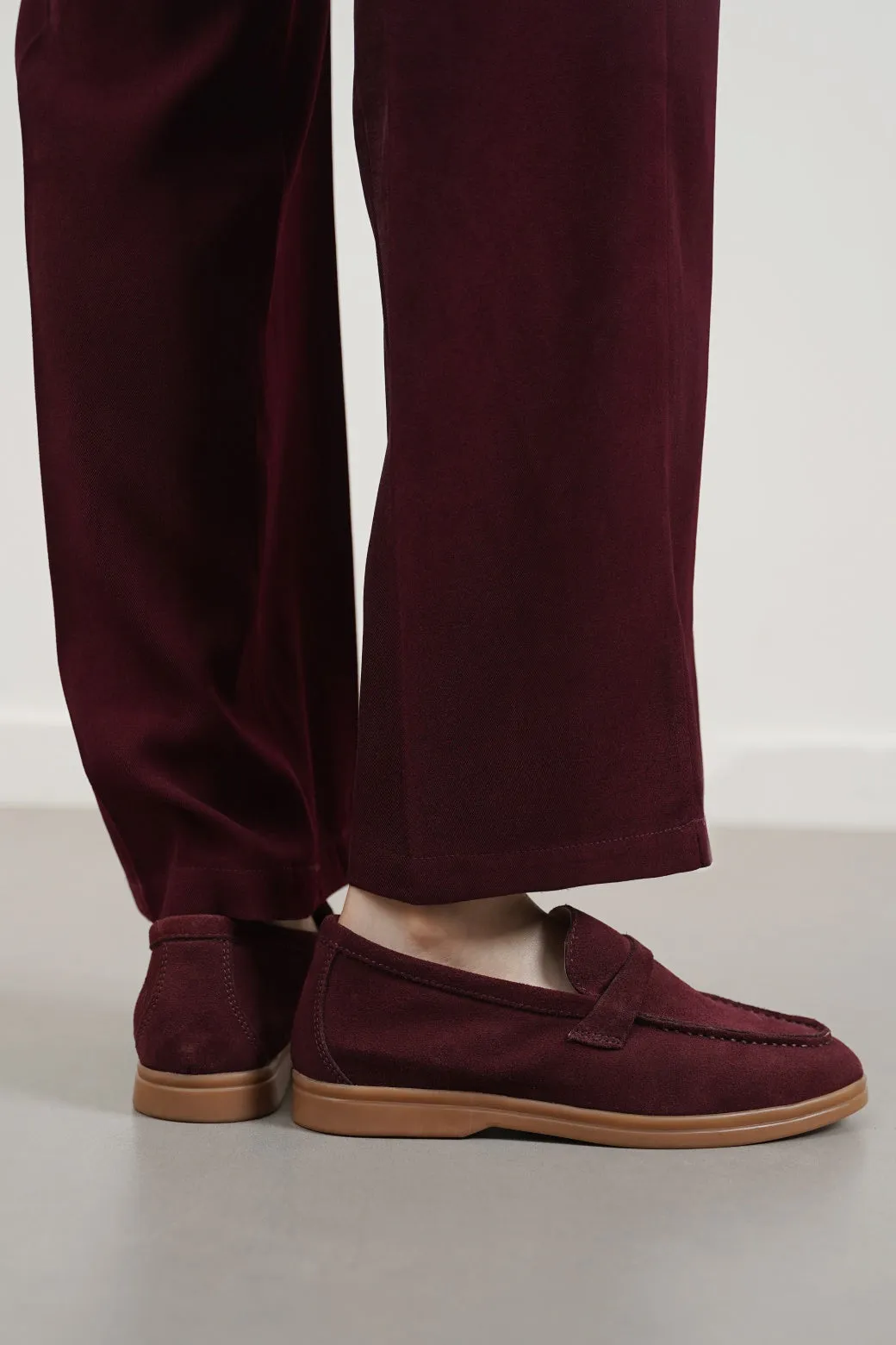CLASSIC LEATHER LOAFERS