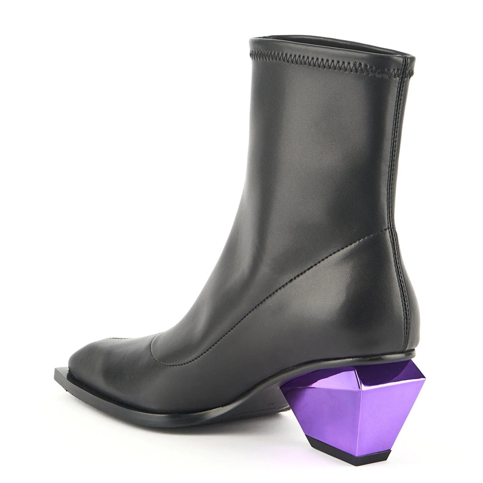Jacky Bootie