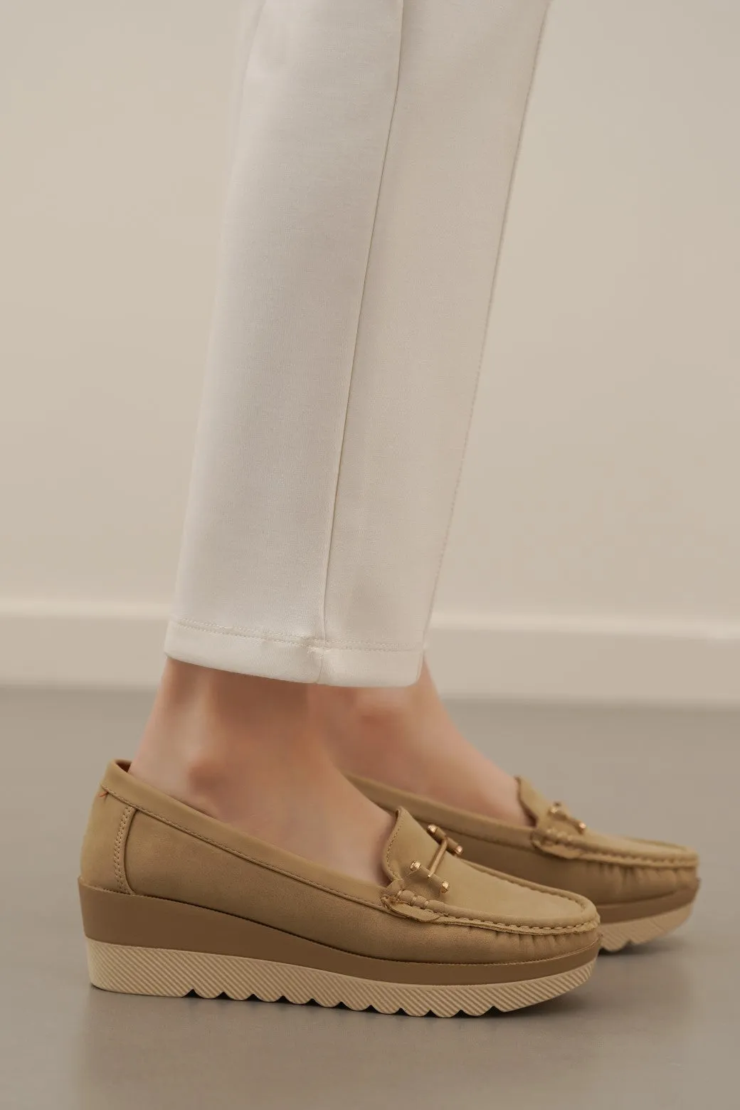 MAMA WEDGES
