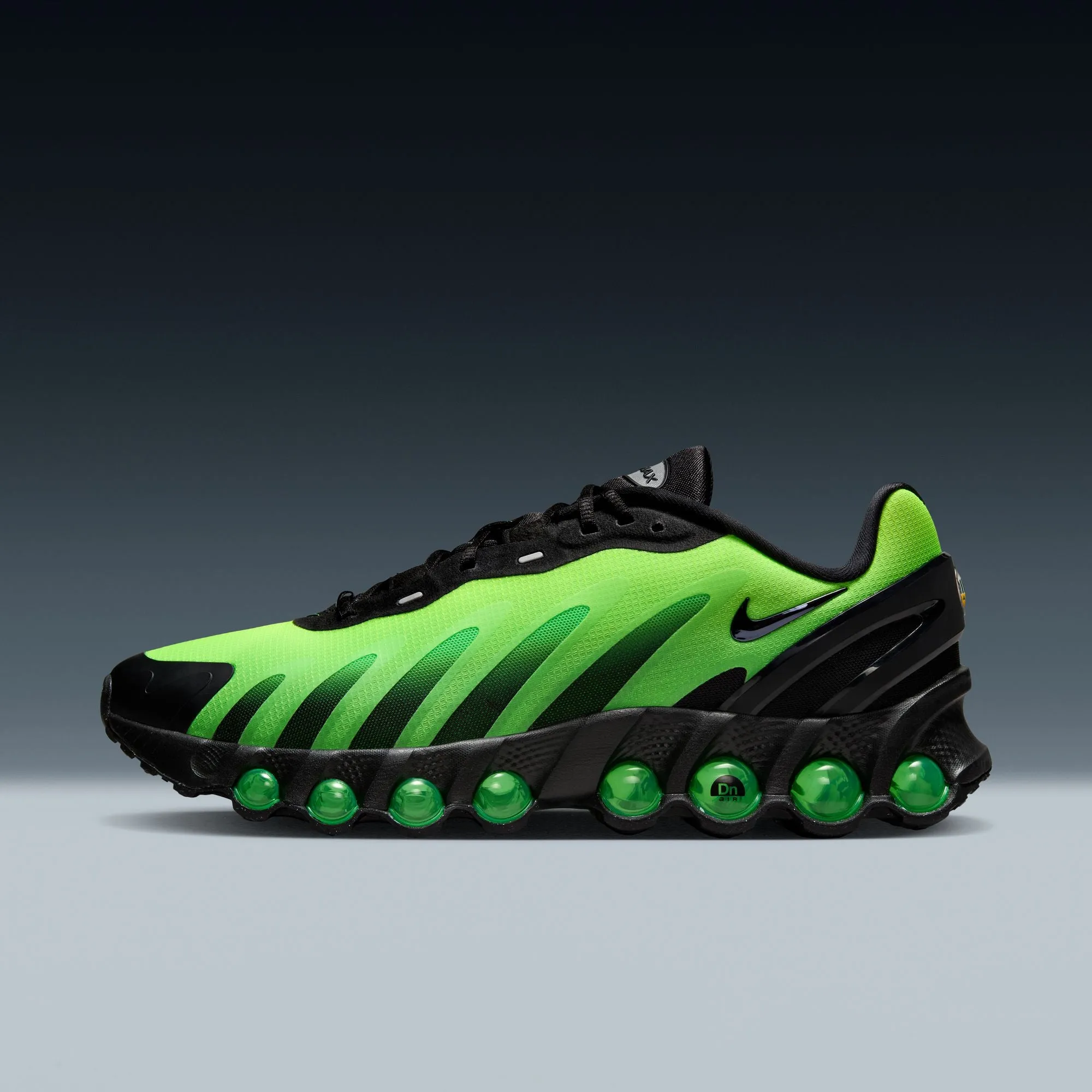 Nike Air Max Dn8 BLACK/BLACK-GREEN STRIKE-VOLT HQ4681-010