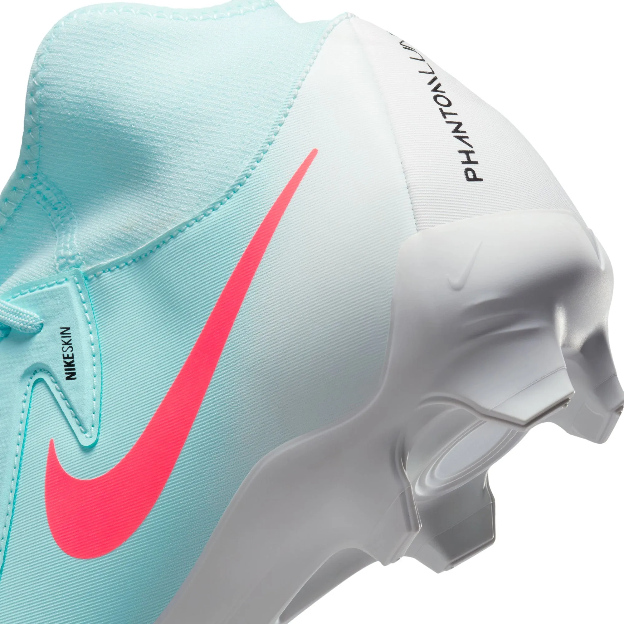 Nike Phantom Luna 2 Academy MG High Top Soccer Cleats