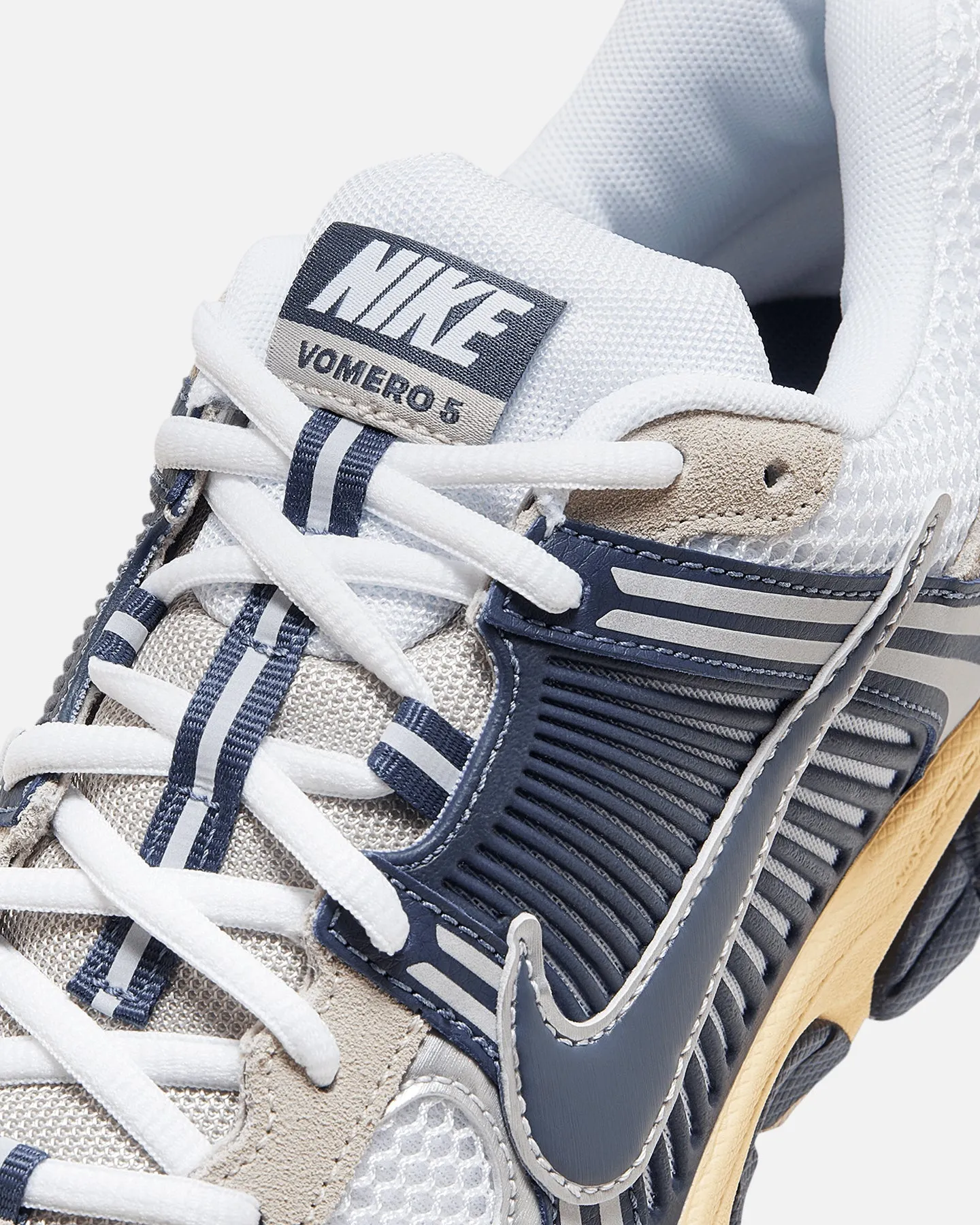 Nike Zoom Vomero 5 White/Thunder Blue