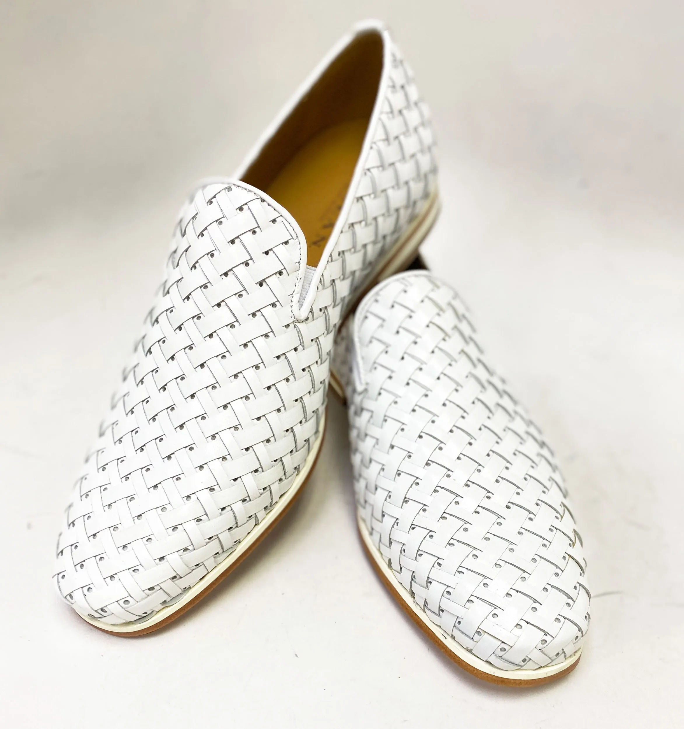 Style: R21558-White