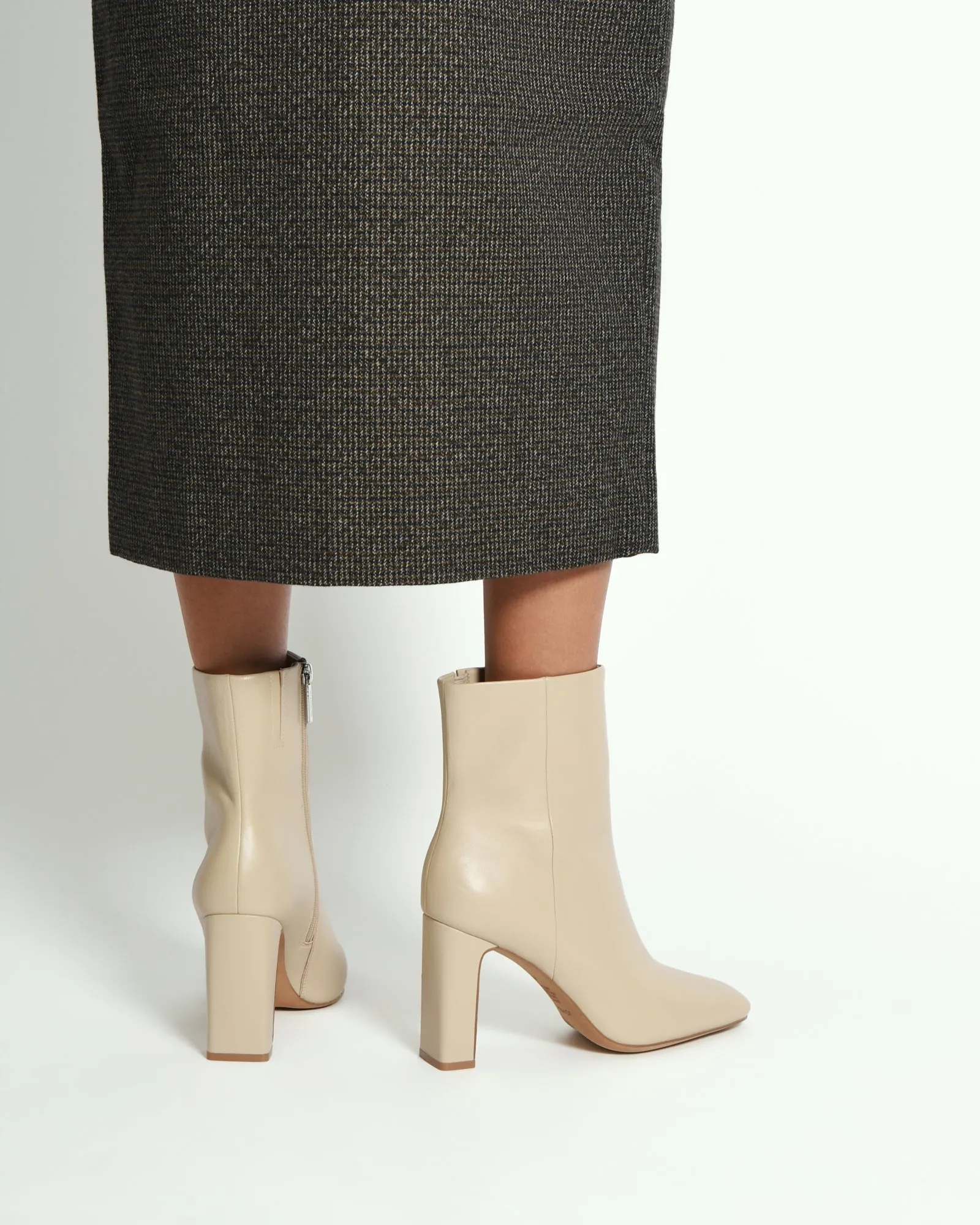 SUKI HIGH ANKLE BOOTS SAND LEATHER