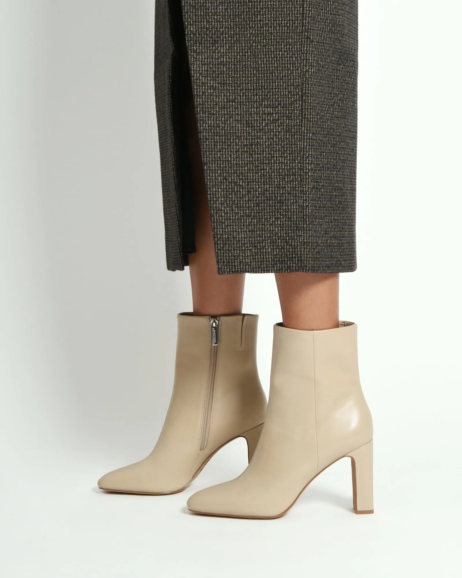 SUKI HIGH ANKLE BOOTS SAND LEATHER