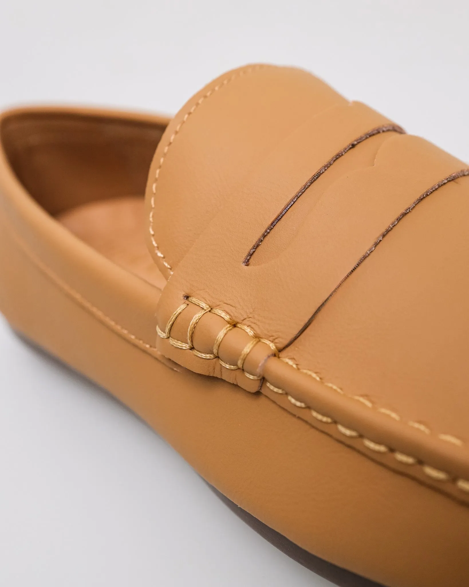 Tomaz C681 Men's Rustic Penny Moccasins