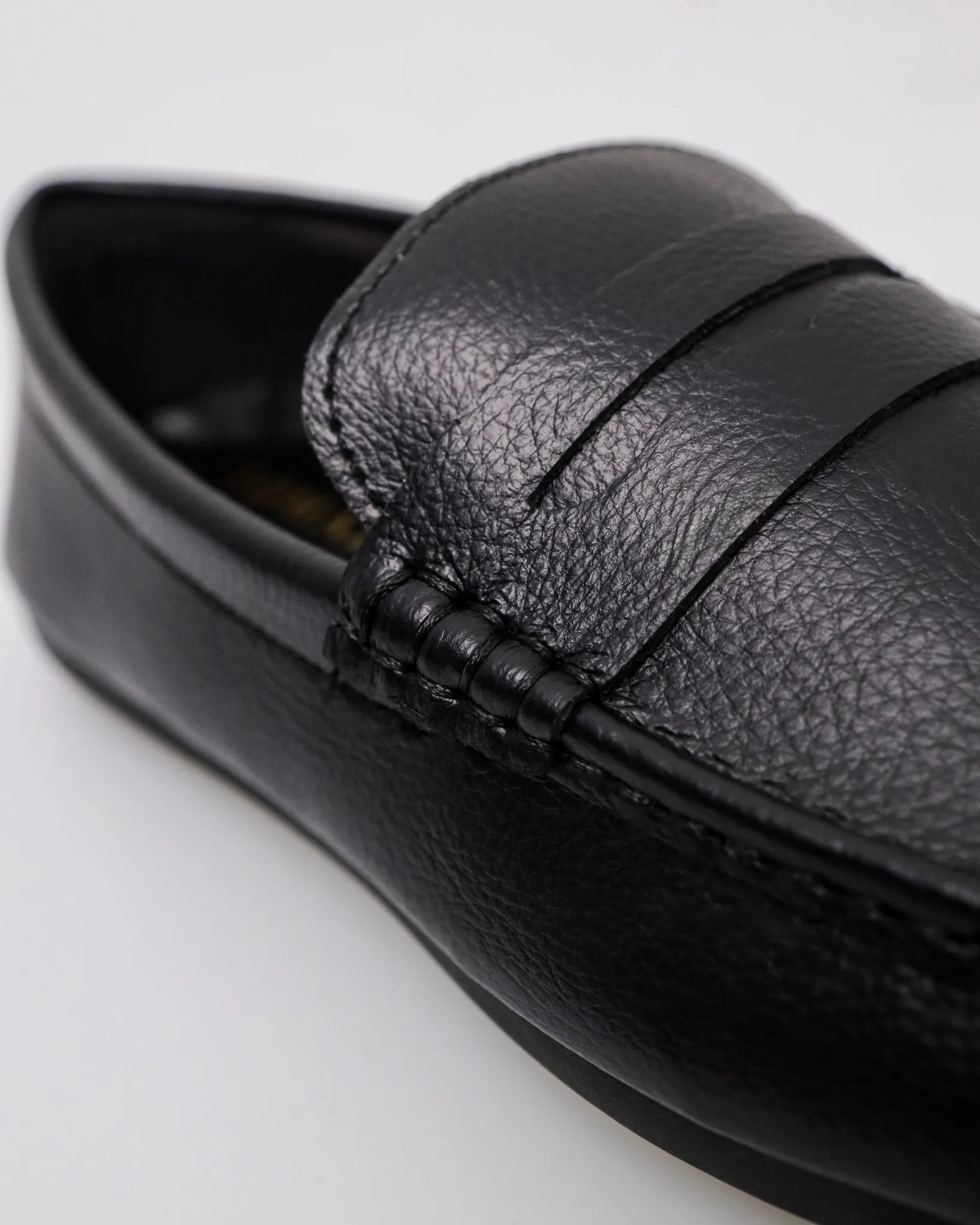 Tomaz C681 Men's Rustic Penny Moccasins
