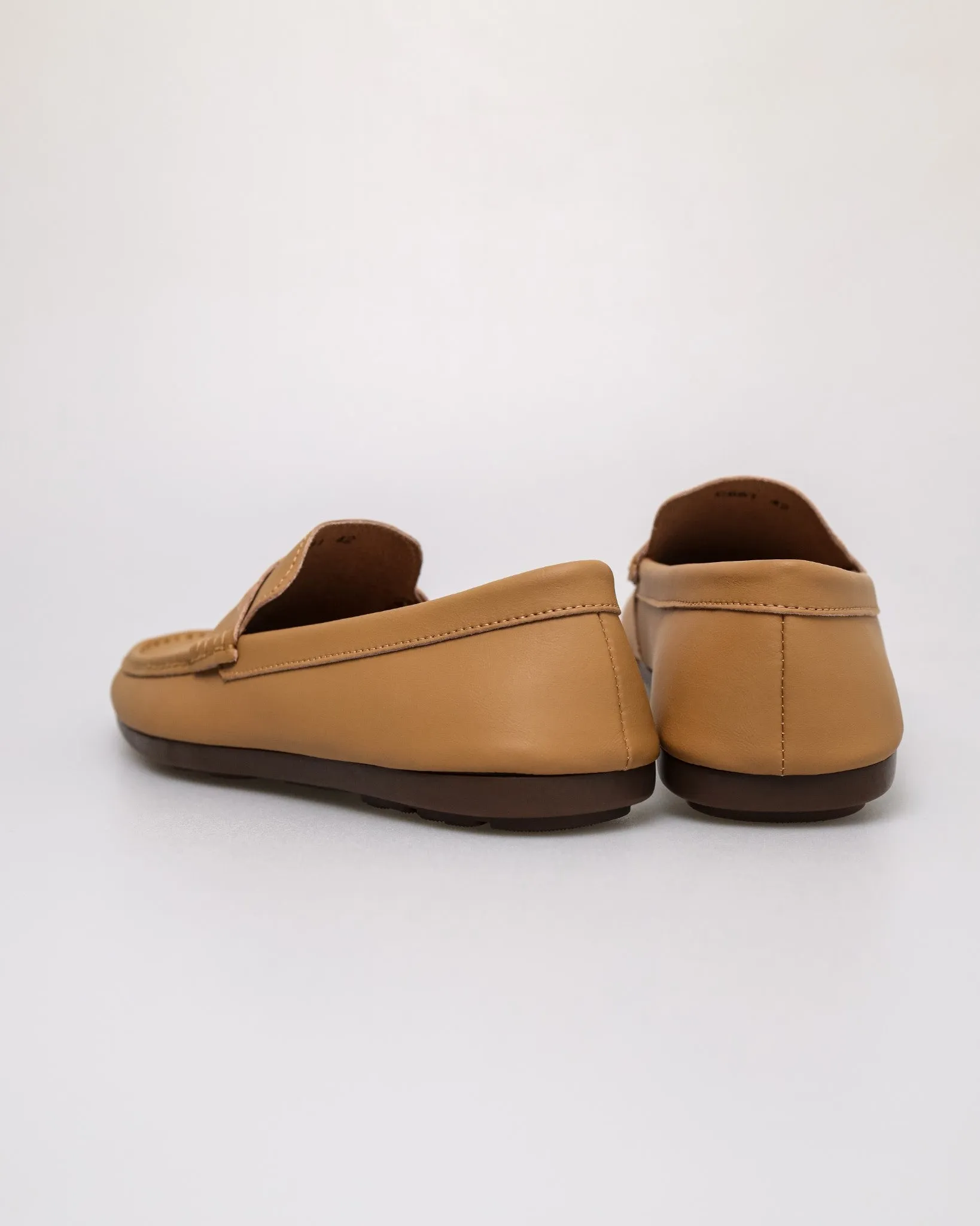 Tomaz C681 Men's Rustic Penny Moccasins