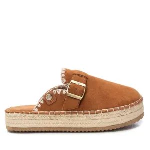 Women's Clogs In Camel