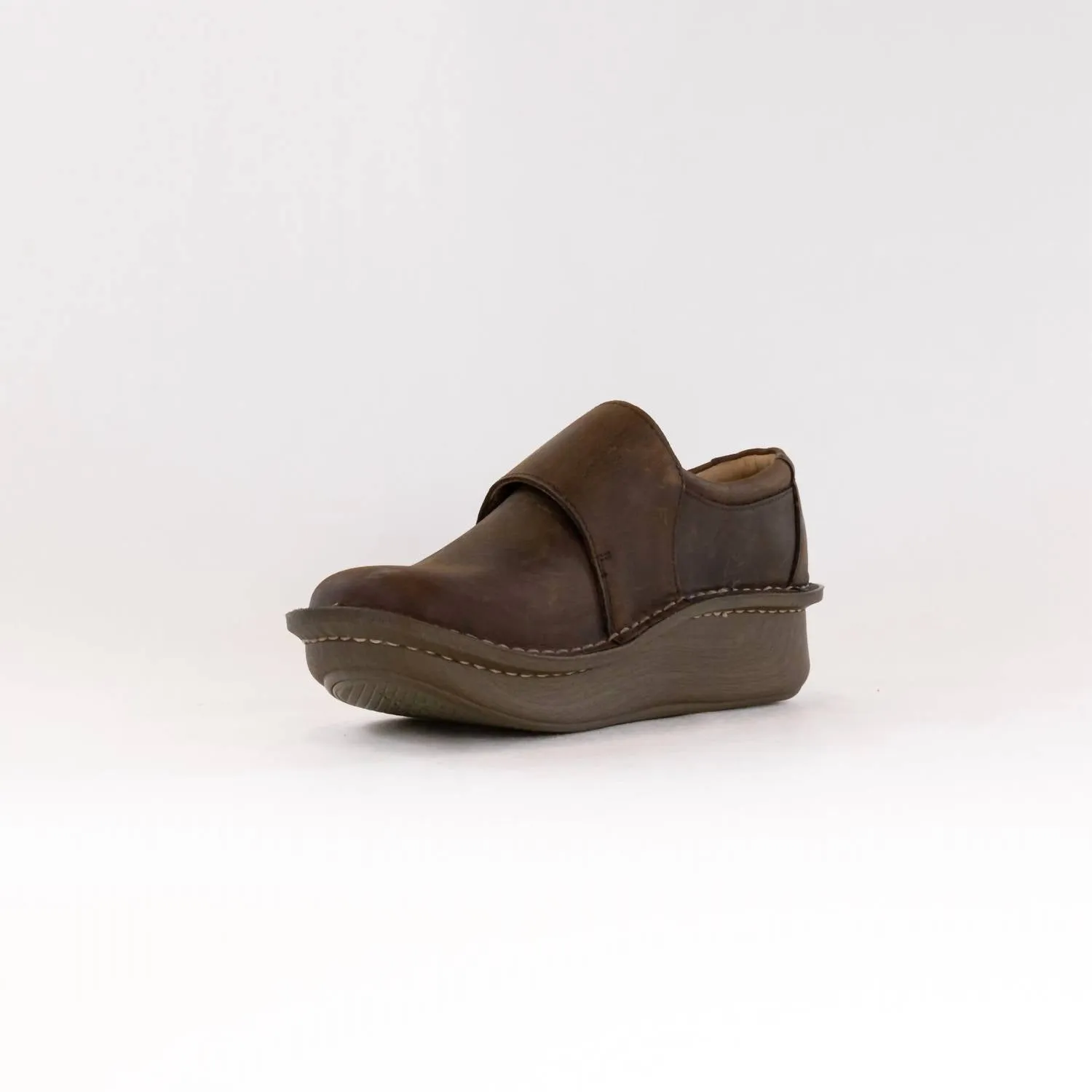 Women's Deliah Loafers In Oiled Brown