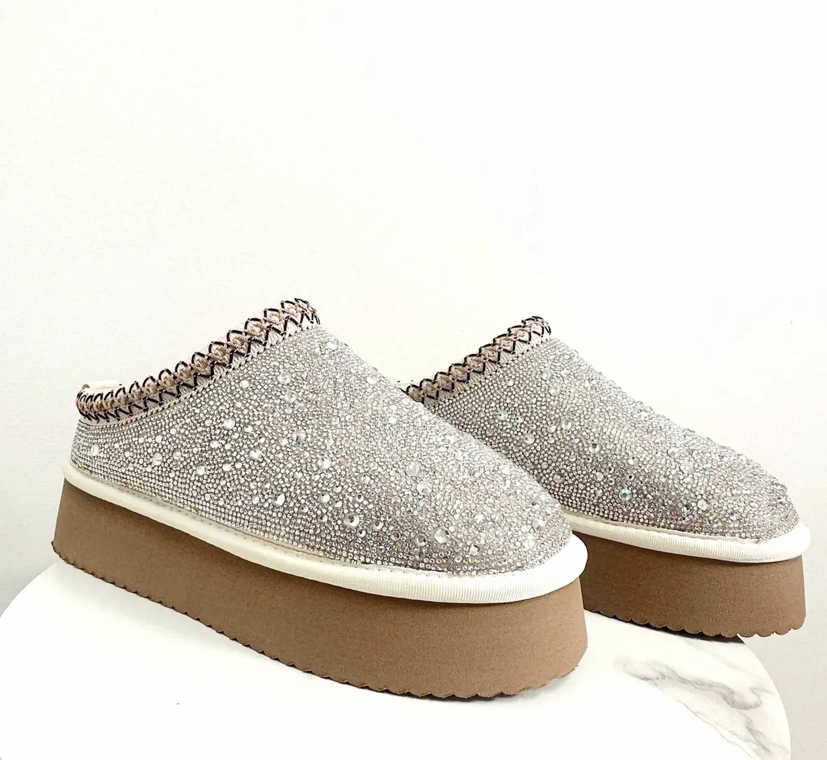 Women's Do Not Disturb Sparkle Clogs In Silver