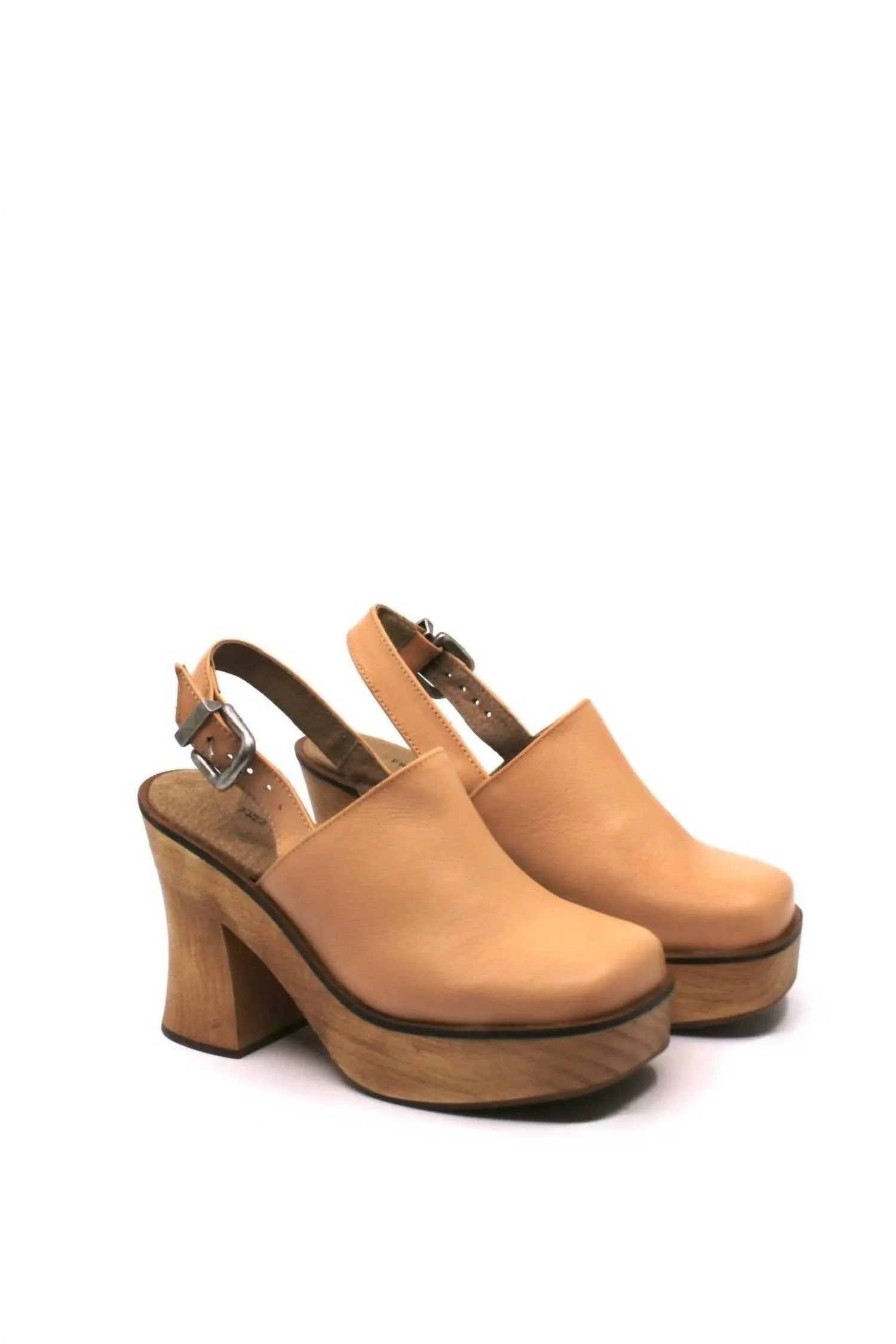 Women's Mallory Clog In Natural