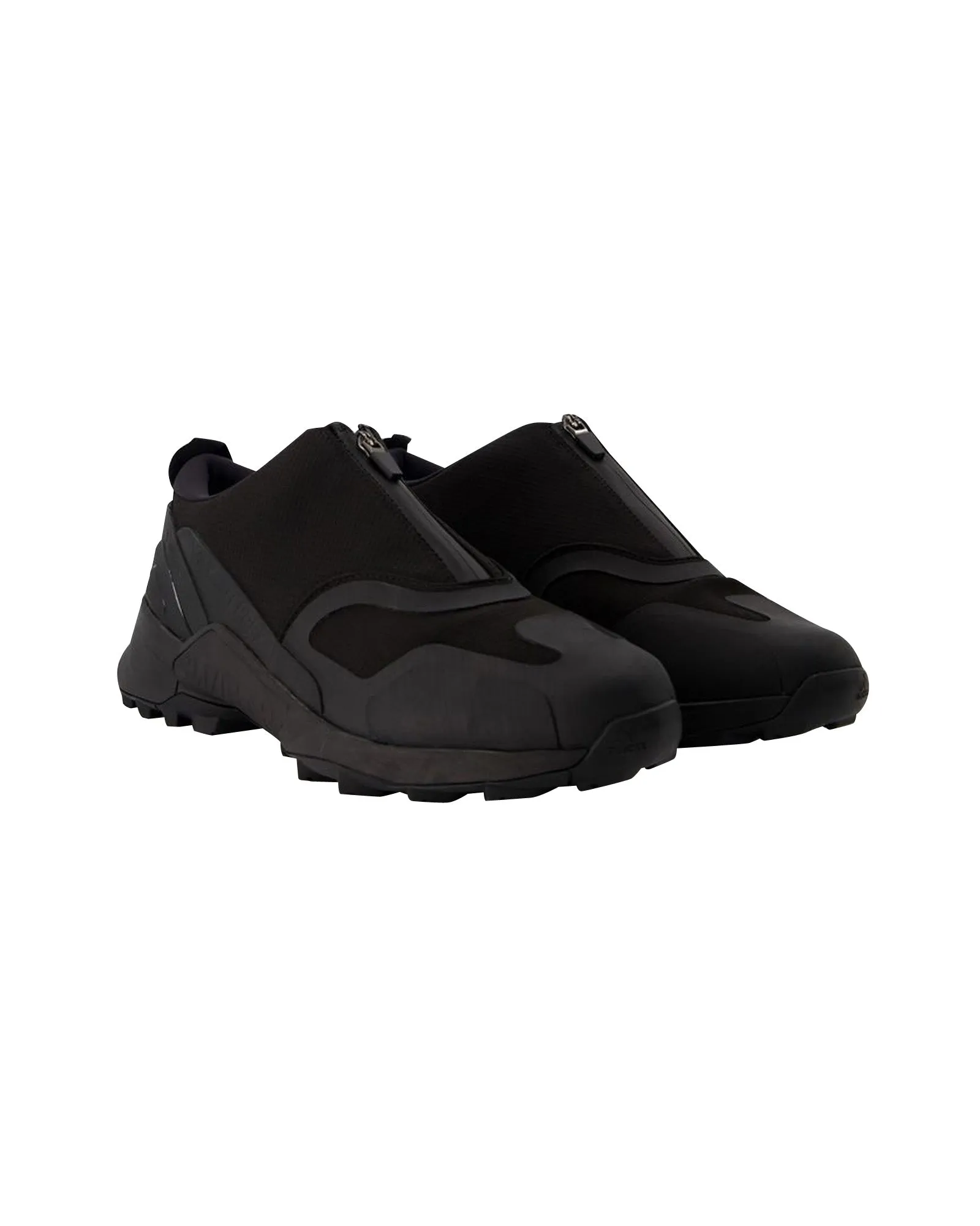 Y-3 Swift R3 Low Gtx Sneakers in Black Fabric