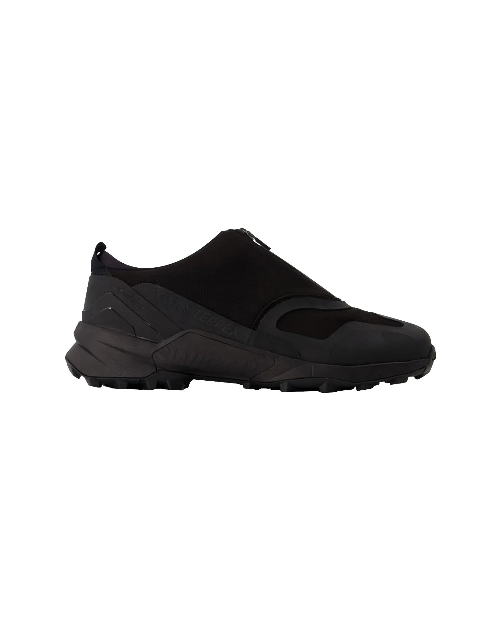 Y-3 Swift R3 Low Gtx Sneakers in Black Fabric